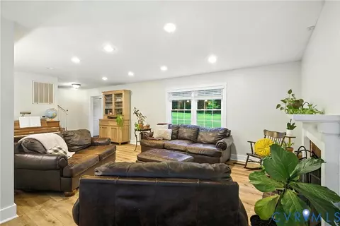 2078 Featherfin Rd, Prospect, VA 23960 photo 13