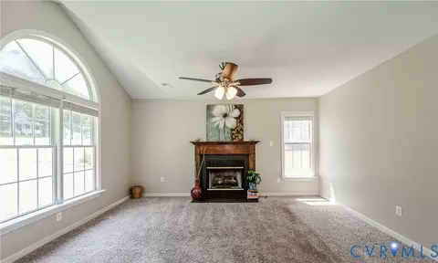 3024 Gregwood Rd, Midlothian, VA 23112 photo 9