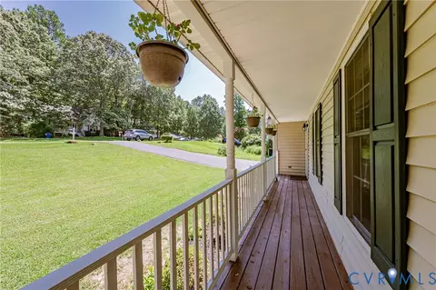 3024 Gregwood Rd, Midlothian, VA 23112 photo 6