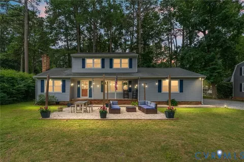 422 E Banbury Rd, Tappahannock, VA 22560