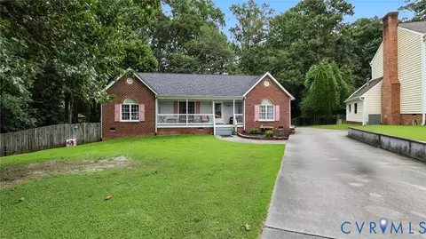 3900 Old Cheshire Dr, Chester, VA 23831