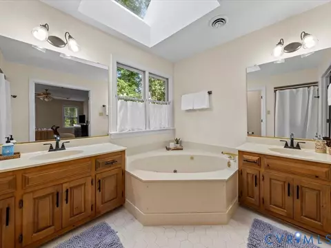 5804 Maple Brook Dr, Midlothian, VA 23112 photo 34