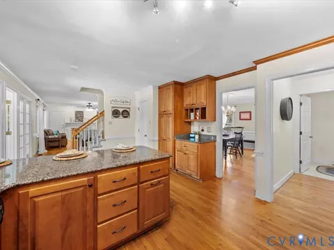 5804 Maple Brook Dr, Midlothian, VA 23112 photo 24