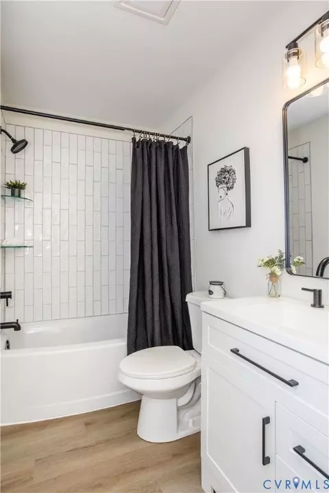 Bath - 14734 Halifax Rd, Carson, VA 23830 photo 2 of 2