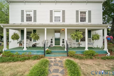 11285 Cross County Rd, Mineral, VA 23117