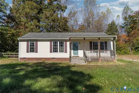1611 Howerton Rd, Dunnsville, VA 22454