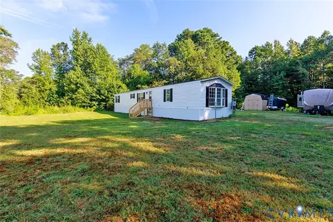12521 Rolfe Hwy, Surry, VA 23883