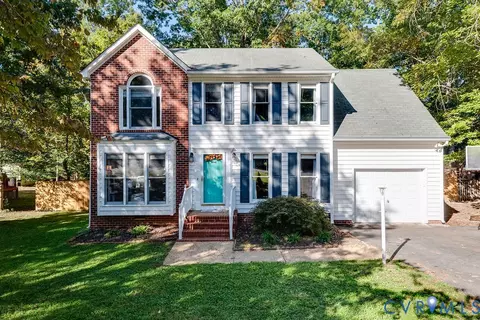 1526 Crawford Wood Dr, Midlothian, VA 23114