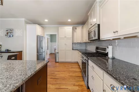 Kitchen - 3230 Canford Loop, Midlothian, VA 23112 photo 2 of 4