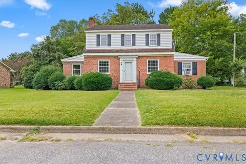 13206 Maplewood Ave, Stony Creek, VA 23882