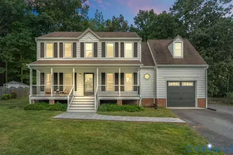 13813 Kentucky Derby Pl, Midlothian, VA 23112