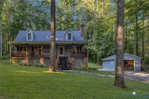 4752 Fleming Rd, Louisa, VA 23093