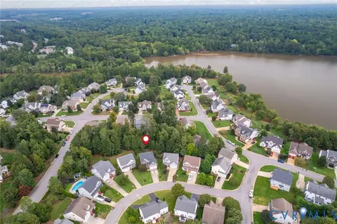 View/Area - 14618 Windjammer Dr, Midlothian, VA 23112 photo 3 of 4