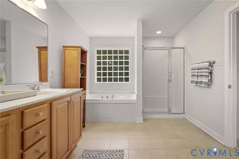 Bath - 14618 Windjammer Dr, Midlothian, VA 23112 photo 2 of 3