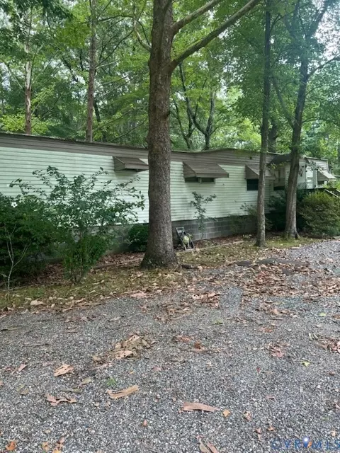 7945 Crab Thicket Rd, Gloucester, VA 23061