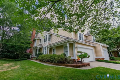 1727 Logwood Cir, Henrico, VA 23238