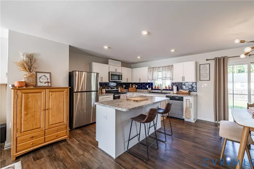 Kitchen - 5505 Noble Ave, Richmond, VA 23227 photo 5 of 7