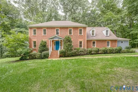 12602 Swanhurst Cir, Midlothian, VA 23113