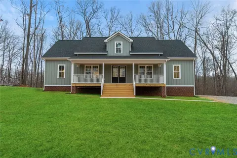 2786 Perkinsville Rd, Maidens, VA 23102