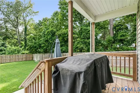 Exterior - 511 5th St, Blackstone, VA 23824 photo 4 of 5