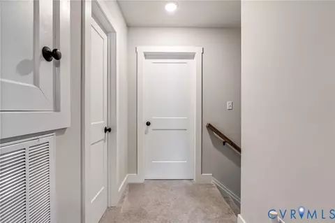 Entry Way - 511 5th St, Blackstone, VA 23824 photo 4 of 5