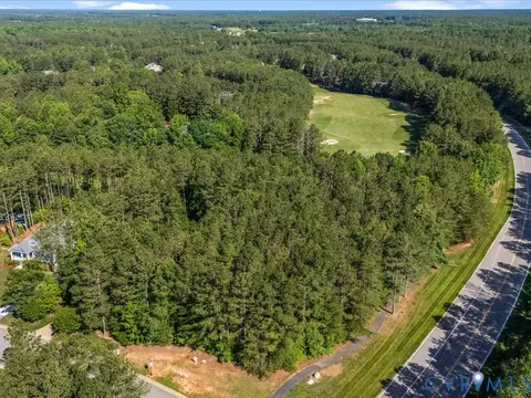 11834 Kings Pond Dr, Providence Forge, VA 23140