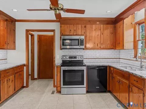 300 Ashtree Pl, Midlothian, VA 23114 photo 7