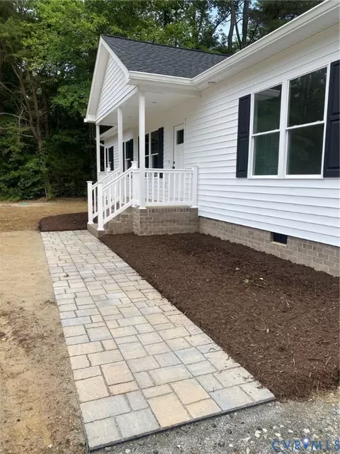 5008 Chestnut Fork Rd, Gloucester, VA 23061 photo 3