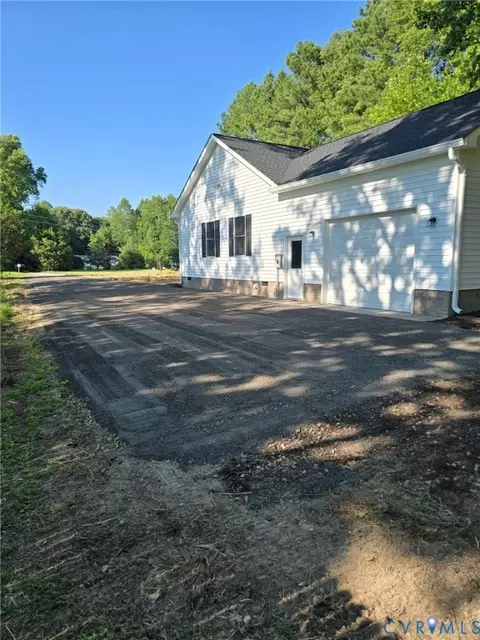 5008 Chestnut Fork Rd, Gloucester, VA 23061 photo 4