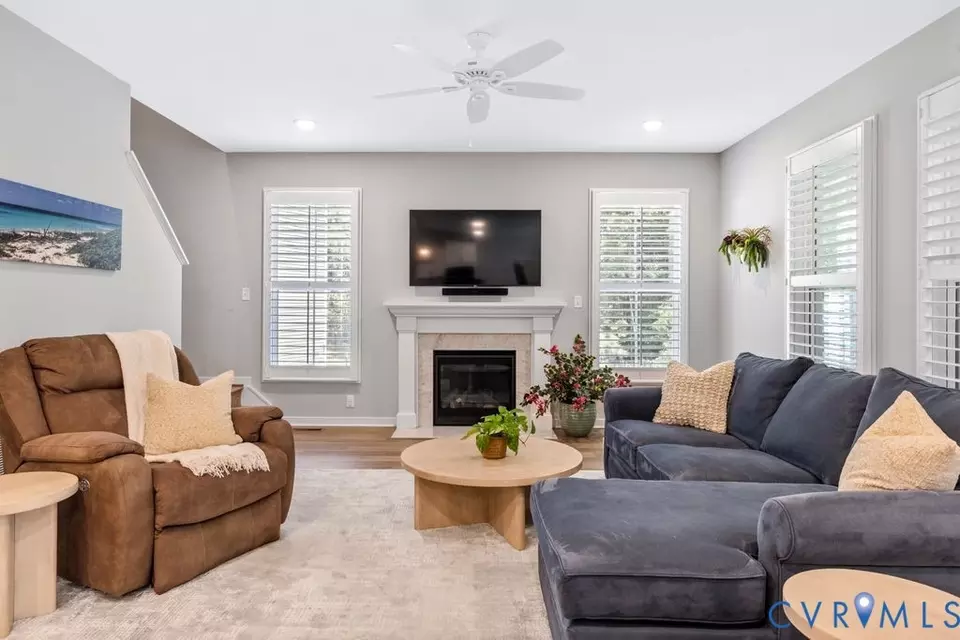 Living - 17100 Melbrook Ct, Moseley, VA 23120 photo 1 of 2