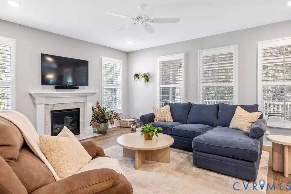 Living - 17100 Melbrook Ct, Moseley, VA 23120 photo 2 of 2