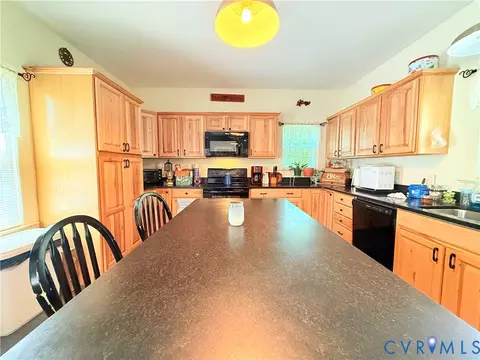 Kitchen - 12509 Sam Snead Hwy, Warm Springs, VA 24484 photo 3 of 6