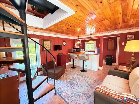 Living - 12509 Sam Snead Hwy, Warm Springs, VA 24484 photo 6 of 6