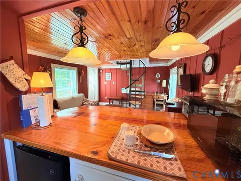 Kitchen - 12509 Sam Snead Hwy, Warm Springs, VA 24484 photo 5 of 6