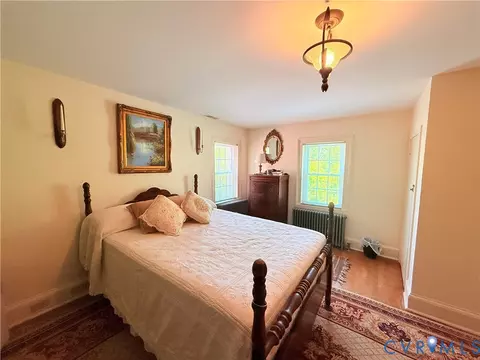 Bedroom - 12509 Sam Snead Hwy, Warm Springs, VA 24484 photo 3 of 9