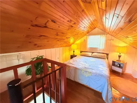 Bedroom - 12509 Sam Snead Hwy, Warm Springs, VA 24484 photo 9 of 9