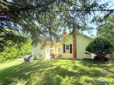 Exterior - 12509 Sam Snead Hwy, Warm Springs, VA 24484 photo 2 of 8