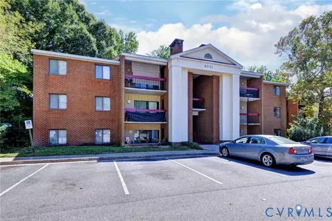 4003 Governors Sq #8, Williamsburg, VA 23188