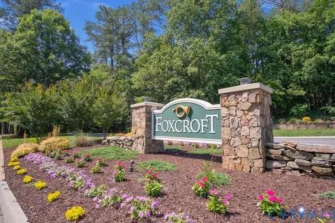 5801 Fox Club Ln, Midlothian, VA 23112