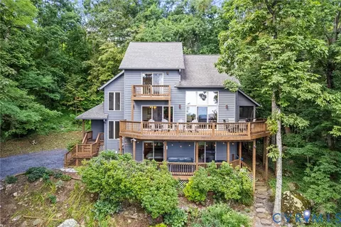 130 Chestnut Pl, Wintergreen, VA 22967