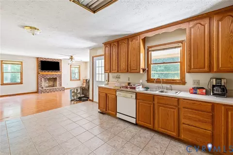 16464 Paddock Run Rd, Beaverdam, VA 23015 photo 19