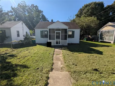 2606 Richmond St, Hopewell, VA 23860