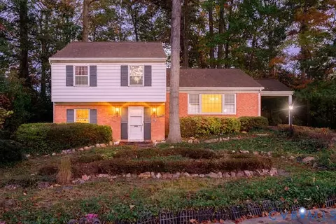 8347 Carrleigh Pkwy, Springfield, VA 22152
