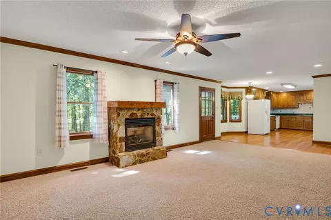 6724 Claiborne Rd, Sutherland, VA 23885 photo 11