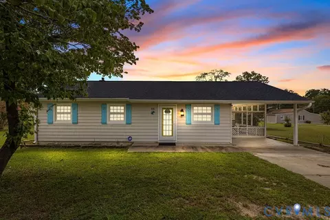 44 Spruce Dr, Hartfield, VA 23071