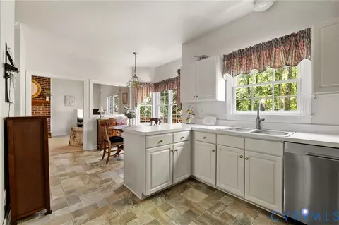 13601 Riverton Dr, Midlothian, VA 23113 photo 13