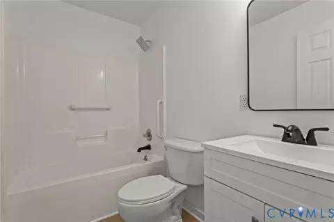 Bath - 302 A Jarratt Ave, Jarratt, VA 23867 photo 1 of 1