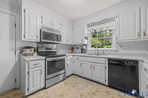 2141 Chepstow Ter, Midlothian, VA 23113 photo 9