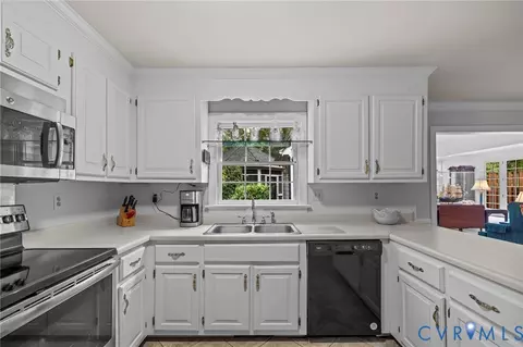 2141 Chepstow Ter, Midlothian, VA 23113 photo 8