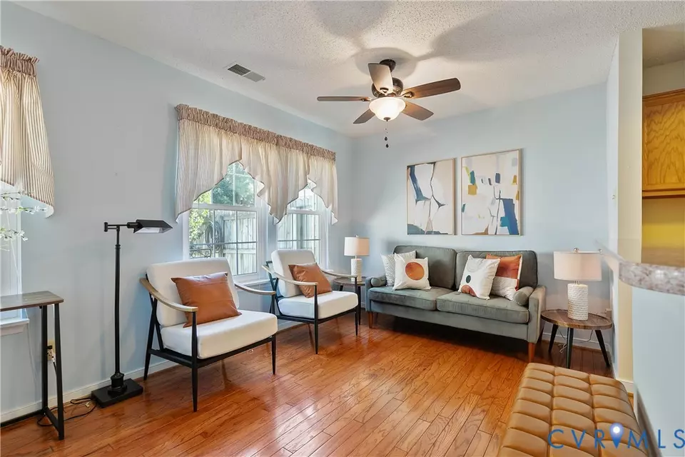 Living - 2904 Sara Jean Ter, Glen Allen, VA 23060 photo 2 of 3